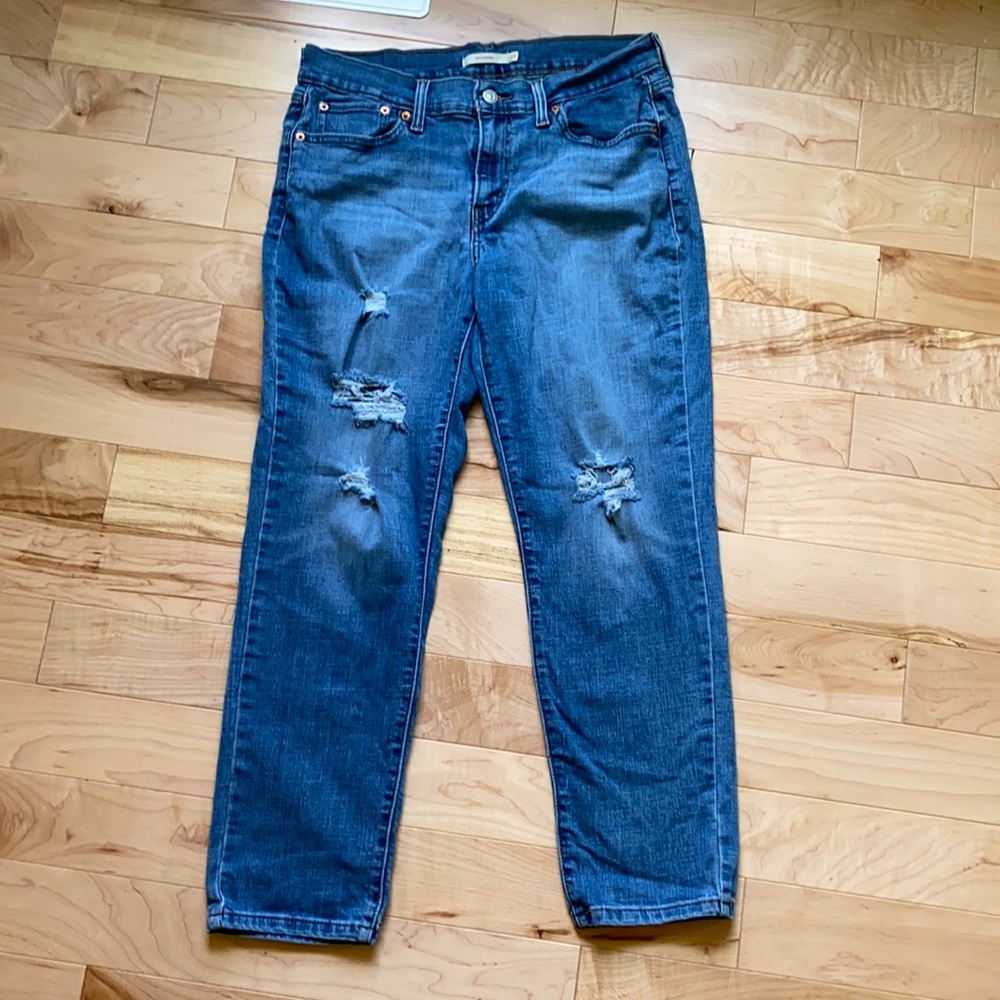 LEVI’S boyfriend jeans